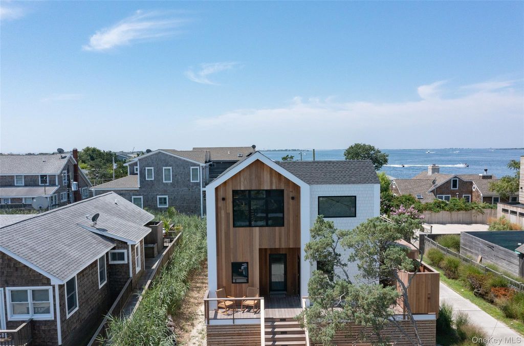 319 Wilmot Road, Ocean Beach, NY 11770