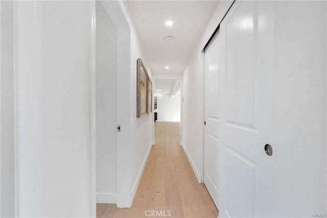 335 University, Costa Mesa, CA 92627