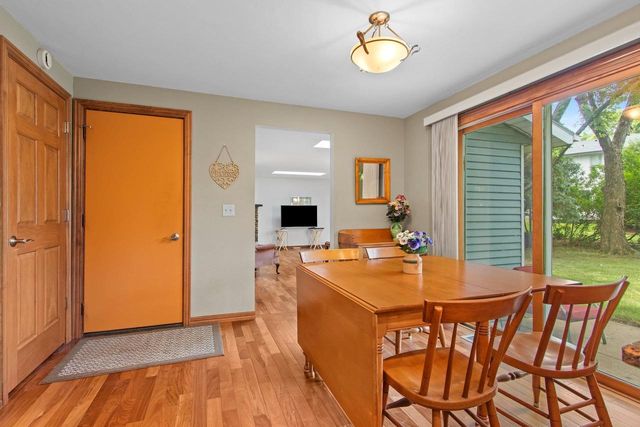 3114 E RIVER DRIVE, Green Bay, WI 54301
