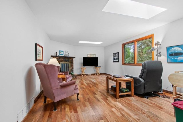 3114 E RIVER DRIVE, Green Bay, WI 54301