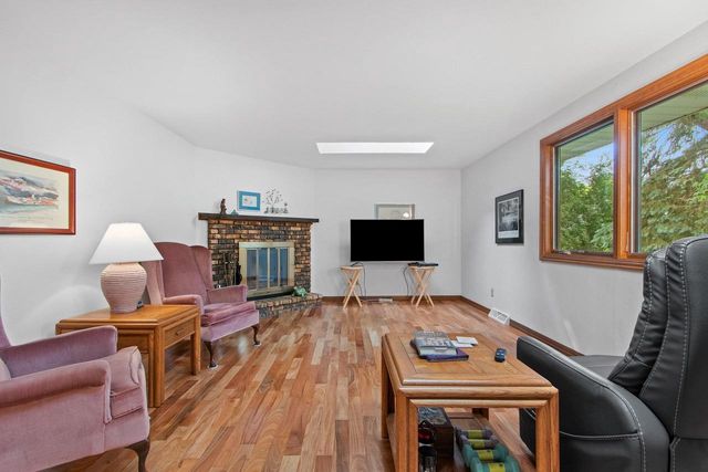 3114 E RIVER DRIVE, Green Bay, WI 54301