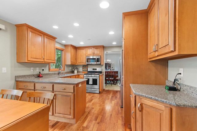 3114 E RIVER DRIVE, Green Bay, WI 54301