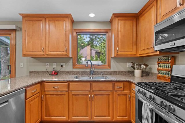 3114 E RIVER DRIVE, Green Bay, WI 54301