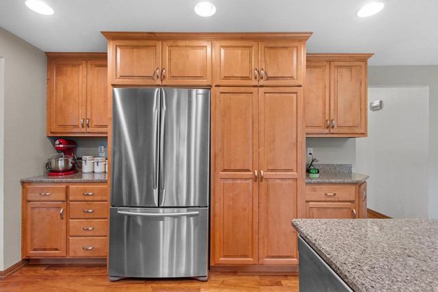 3114 E RIVER DRIVE, Green Bay, WI 54301
