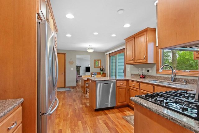 3114 E RIVER DRIVE, Green Bay, WI 54301