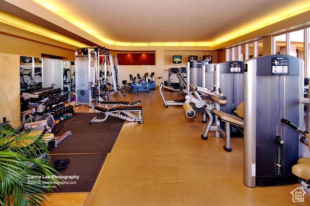 2589 N KIVA CIR, St. George, UT 84770