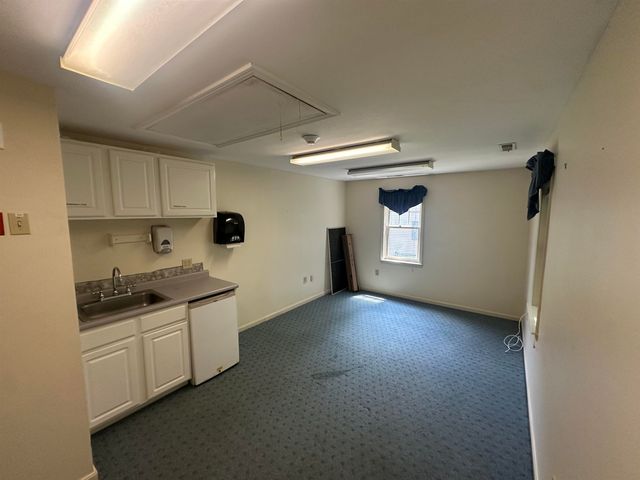 2 Mound Court, Merrimack, NH 03054