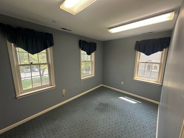 2 Mound Court, Merrimack, NH 03054