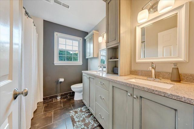 3702 Winding Way RD SW, Roanoke, VA 24015