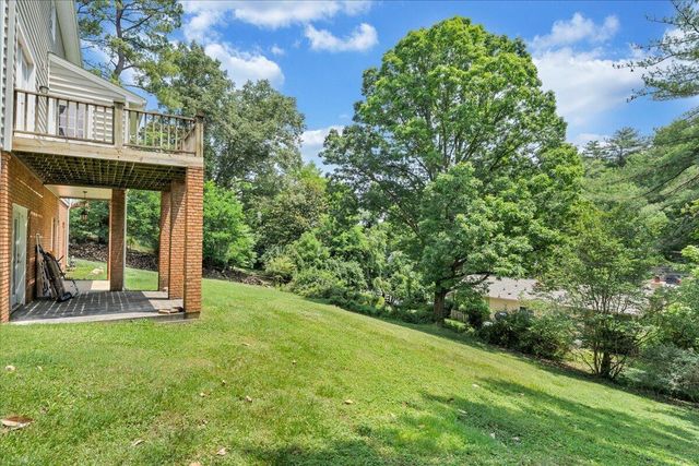 3702 Winding Way RD SW, Roanoke, VA 24015