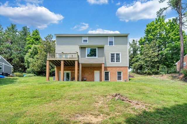 3702 Winding Way RD SW, Roanoke, VA 24015