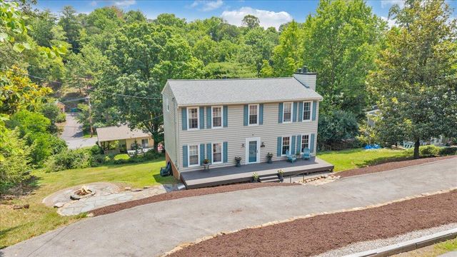 3702 Winding Way RD SW, Roanoke, VA 24015