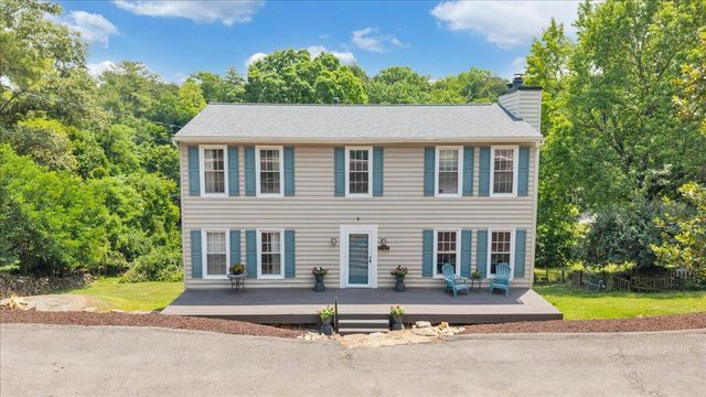 3702 Winding Way RD SW, Roanoke, VA 24015