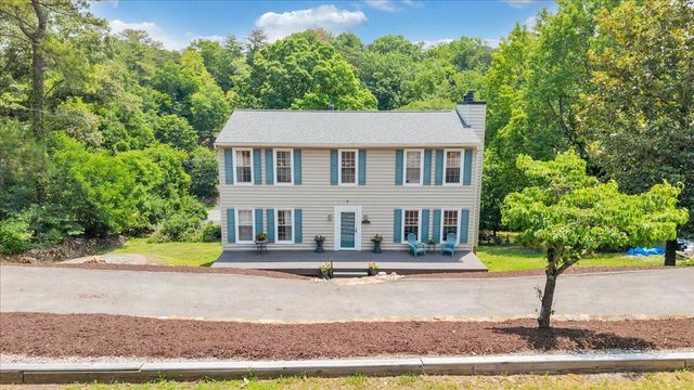 3702 Winding Way RD SW, Roanoke, VA 24015