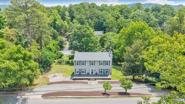 3702 Winding Way RD SW, Roanoke, VA 24015
