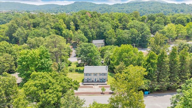 3702 Winding Way RD SW, Roanoke, VA 24015