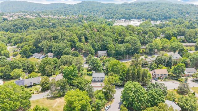 3702 Winding Way RD SW, Roanoke, VA 24015