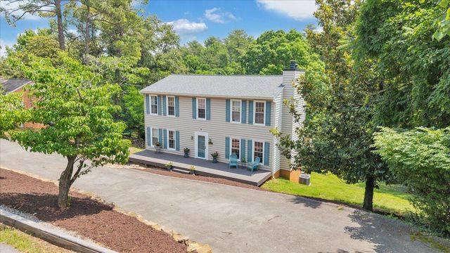 3702 Winding Way RD SW, Roanoke, VA 24015