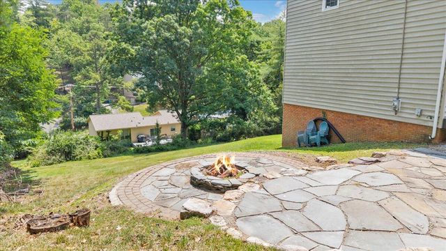 3702 Winding Way RD SW, Roanoke, VA 24015