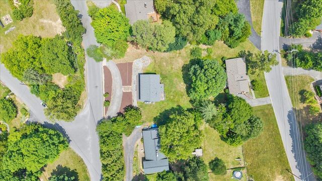 3702 Winding Way RD SW, Roanoke, VA 24015