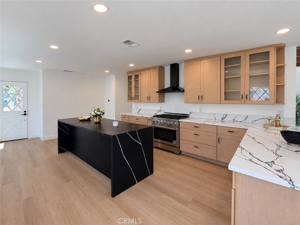 2380 Argonne, Long Beach, CA 90815 — photo 4