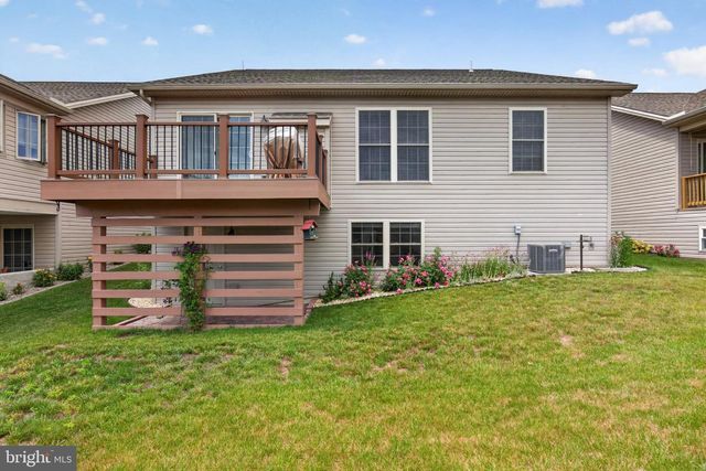 102 DRURY LN, Mechanicsburg, PA 17050