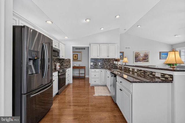 102 DRURY LN, Mechanicsburg, PA 17050