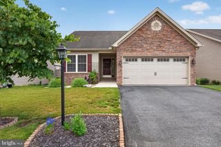 102 DRURY LN, Mechanicsburg, PA 17050