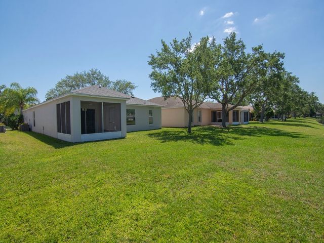 962 E 13th Square, Vero Beach, FL 32960