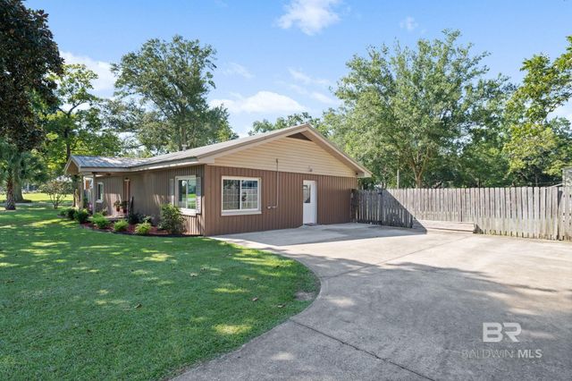 620 W Marigold Avenue, Foley, AL 36535