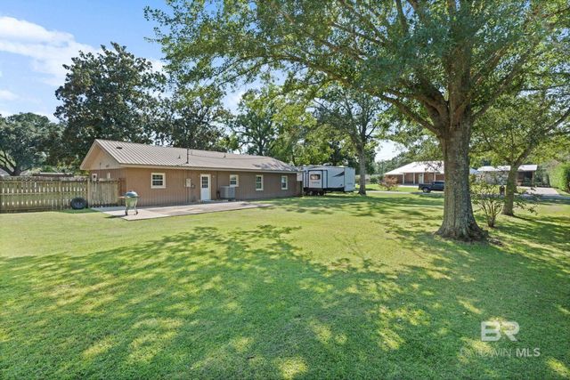620 W Marigold Avenue, Foley, AL 36535