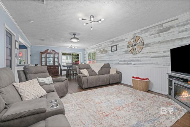 620 W Marigold Avenue, Foley, AL 36535