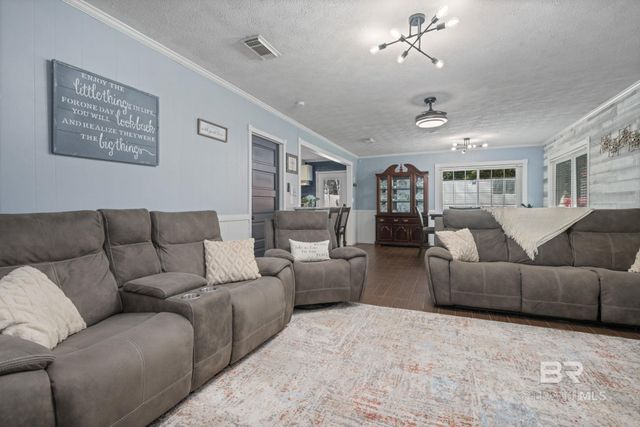 620 W Marigold Avenue, Foley, AL 36535