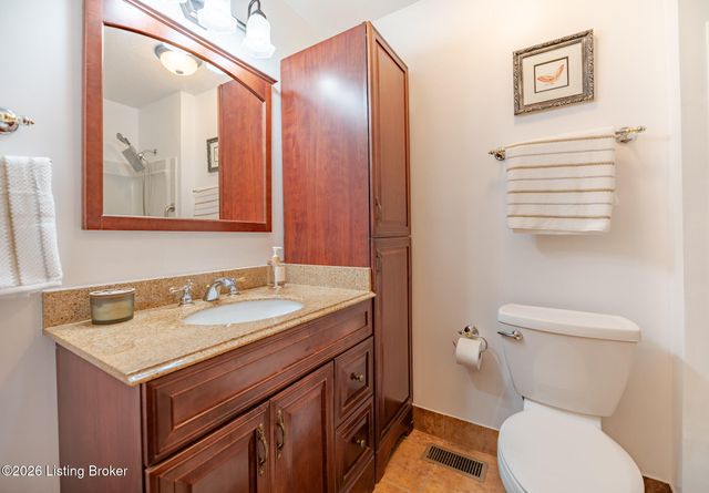 7311 Nottoway Cir, Louisville, KY 40214