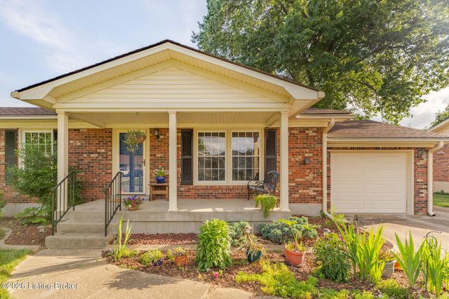 7311 Nottoway Cir, Louisville, KY 40214