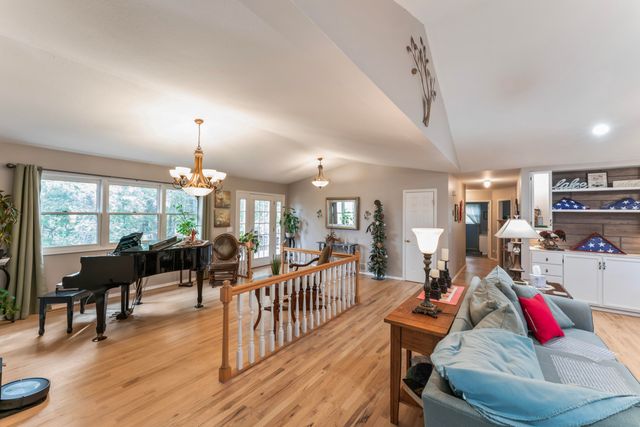 127 Trail'S End Street, Branson West, MO 65737