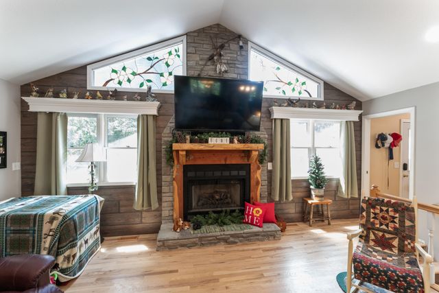 127 Trail'S End Street, Branson West, MO 65737