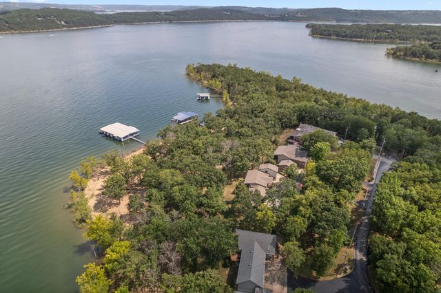 127 Trail'S End Street, Branson West, MO 65737