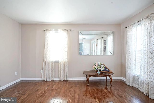 14 LORNE RD, Blackwood, NJ 08012