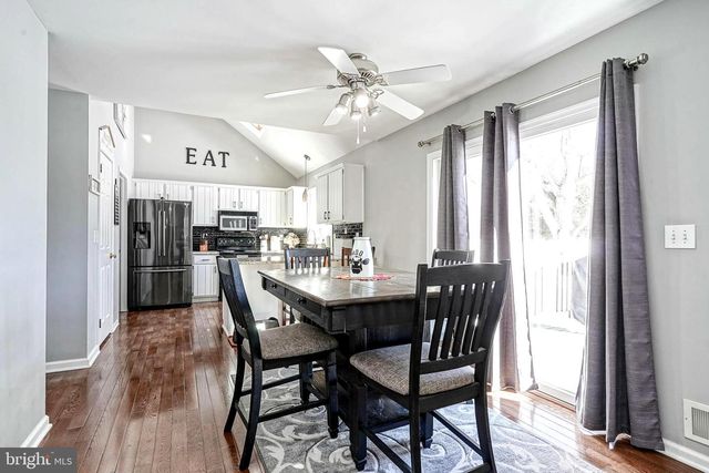 14 LORNE RD, Blackwood, NJ 08012