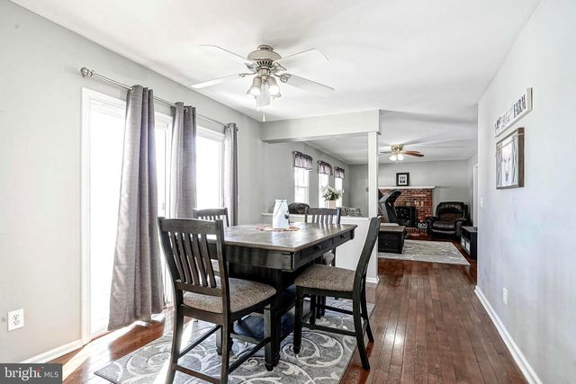 14 LORNE RD, Blackwood, NJ 08012