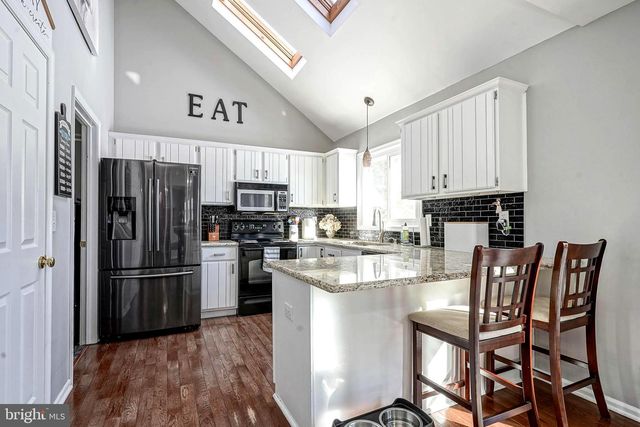 14 LORNE RD, Blackwood, NJ 08012