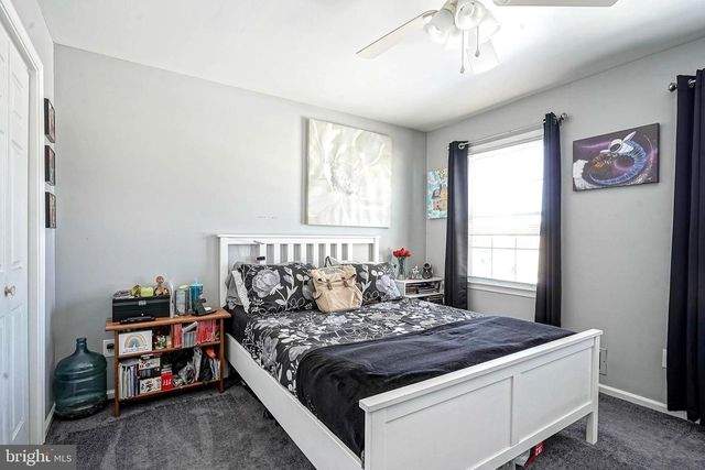 14 LORNE RD, Blackwood, NJ 08012