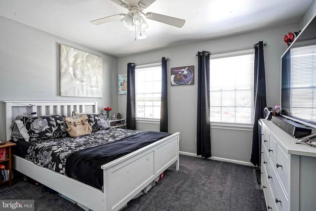 14 LORNE RD, Blackwood, NJ 08012