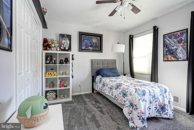 14 LORNE RD, Blackwood, NJ 08012