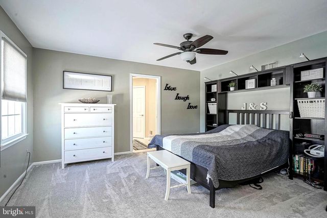 14 LORNE RD, Blackwood, NJ 08012