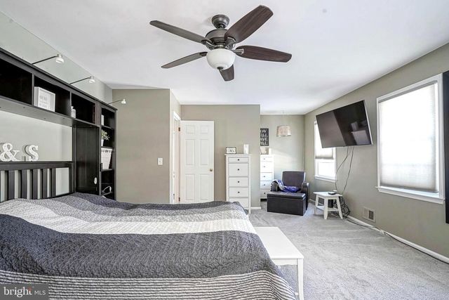 14 LORNE RD, Blackwood, NJ 08012