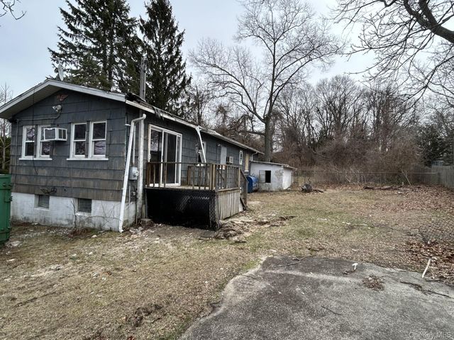 44 Osage Street, Selden, NY 11784