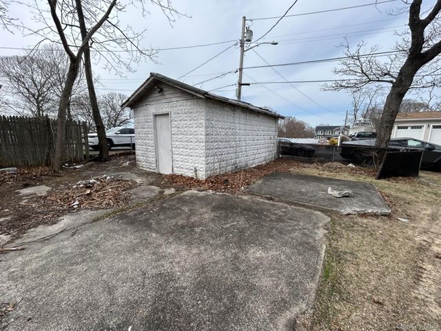 44 Osage Street, Selden, NY 11784