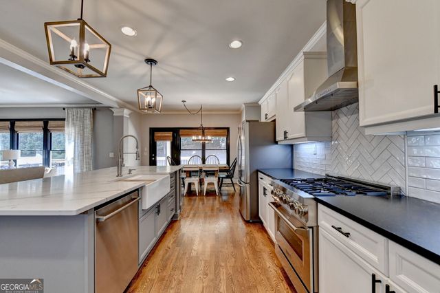 787 Village Manor Place, Suwanee, GA 30024